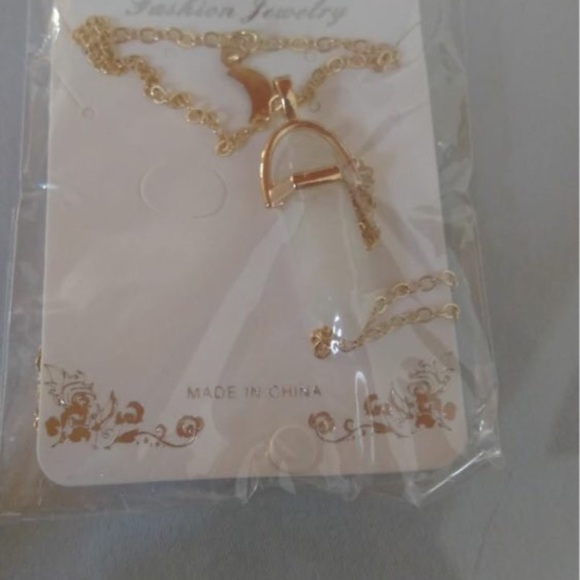 White Crystal Gold Moon Layer Choker - Picture 4 of 5